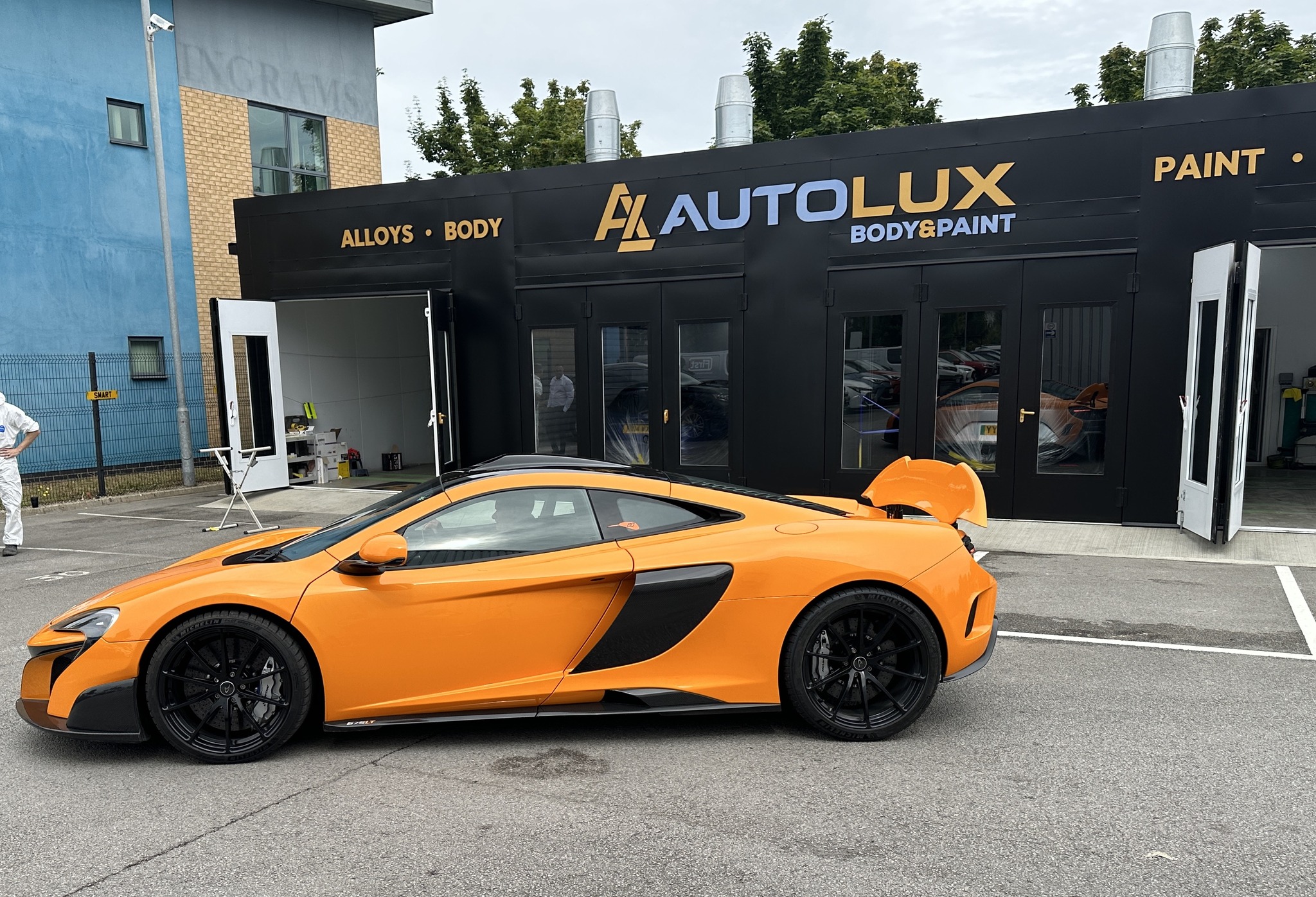 Autolux Body & Paint installation — 1